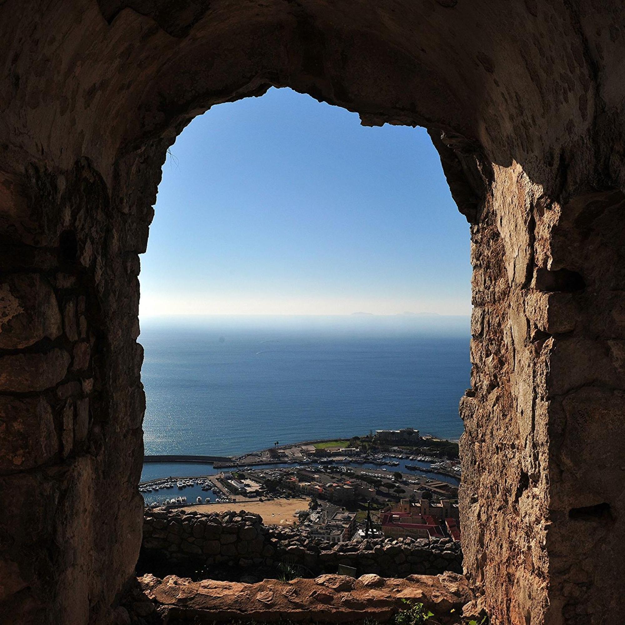Luxury Suite - Teatro Romano - Duomo - Centro Storico Wi-Fi Terracina Eksteriør billede
